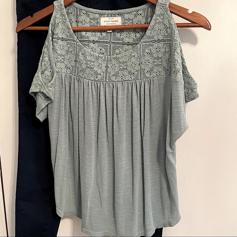 Lucky Brand Cold Shoulder Sleeve Top, XS